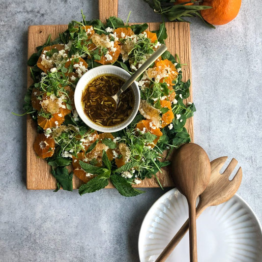 ARUGULA AND CITRUS SALAD WREATH